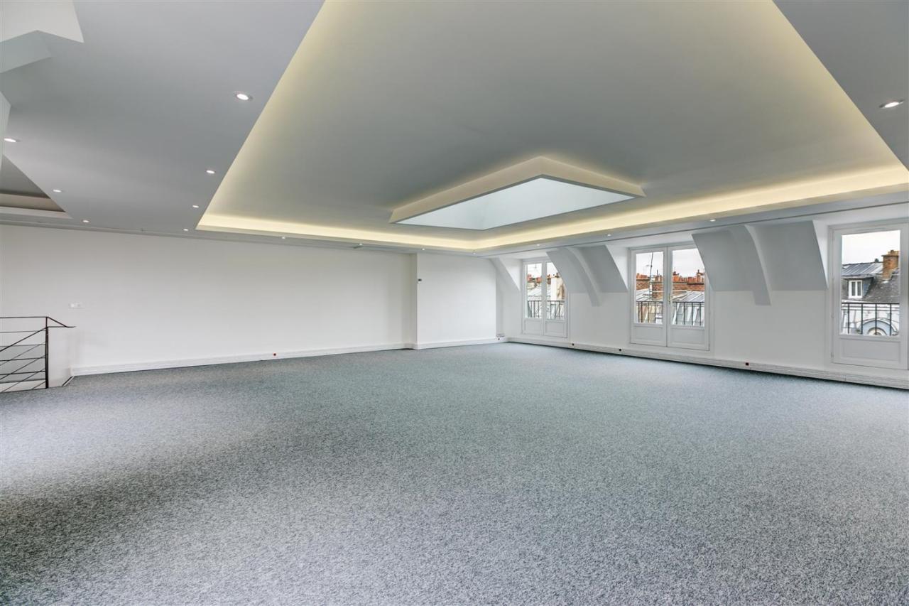 Bureau Paris 644m² Location bureau Paris OLBUR2426308 0